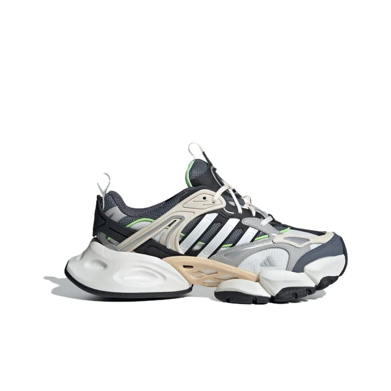 حذاء رياضي Adidas XLG Runner للرجال باللون الرمادي والأسود 24664