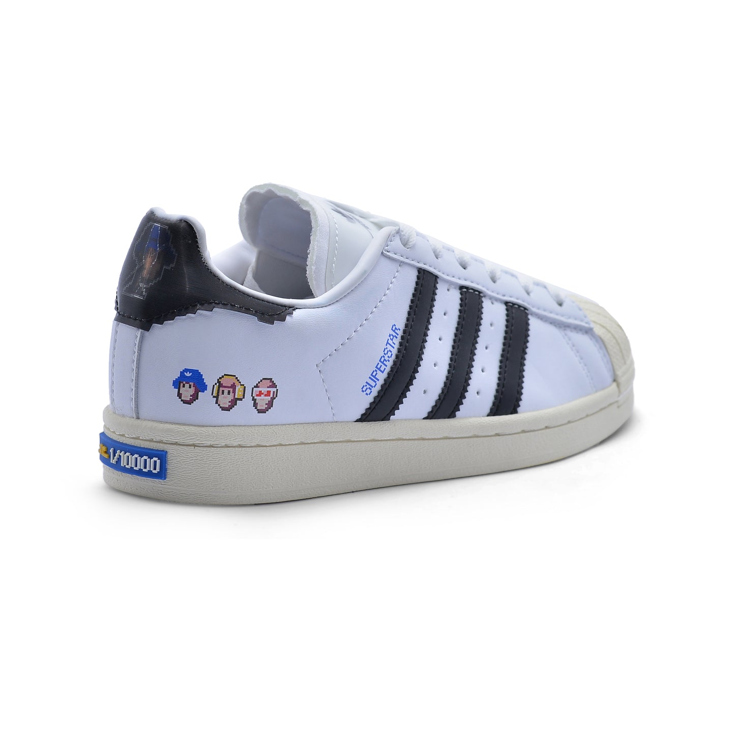 حذاء أديداس سوبر ستار مونكي كينجدوم x للنساء IG3500 باللون الأبيض