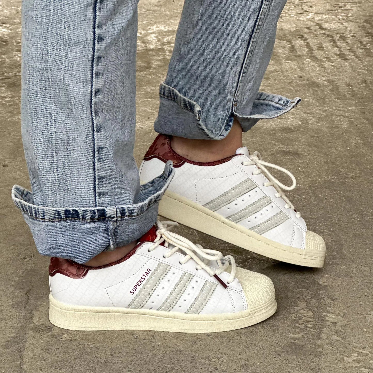 حذاء أديداس سوبر ستار مان IF2577 باللون الأبيض