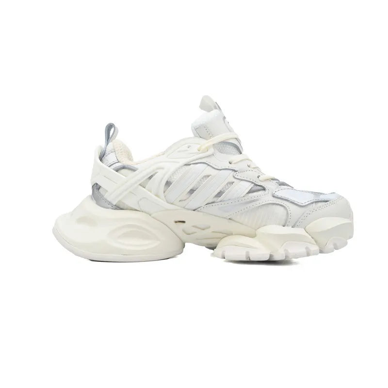 حذاء رياضي أديداس XLG Runner للنساء باللون الأبيض 606004