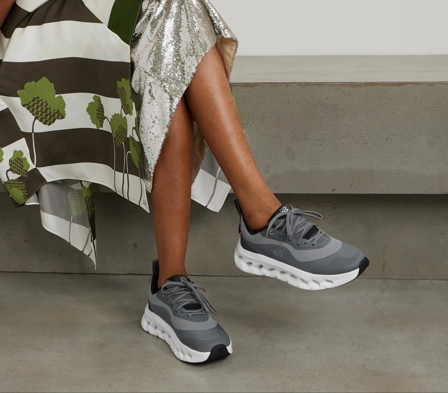 ONCloud Loewe X On Running Woman 10872909 Gray