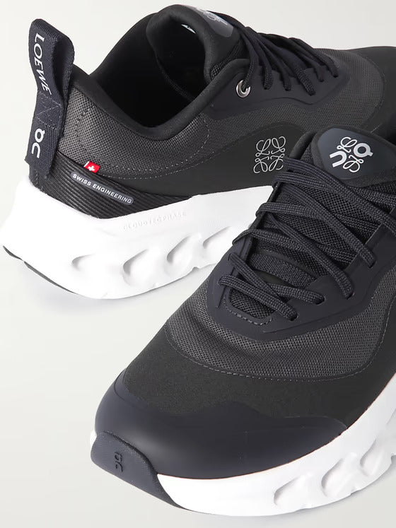 حذاء Loewe X On Running للنساء 10872909 باللون الأسود