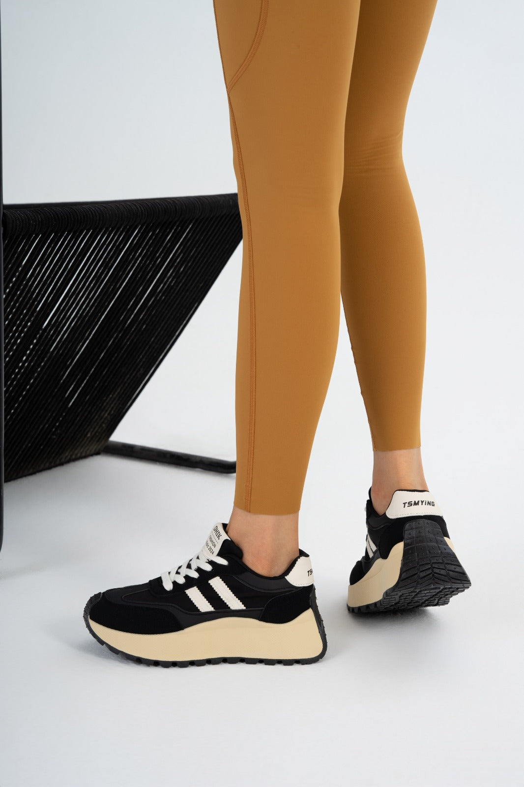 Sneakers Woman W-17 Black