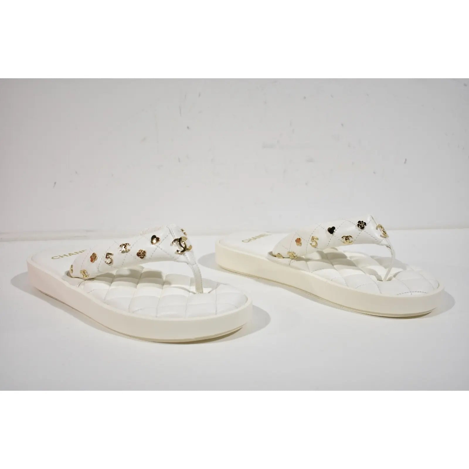 Chanel Lambskin Quilted Padded Charms Thong Sandals Woman XJC3134 White - 7