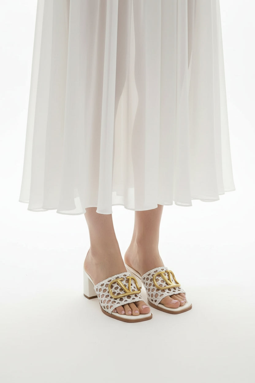 VALENTINO GARAVANI V LOGO Signature Pumps WOMAN 3115-1 WHITE - 6
