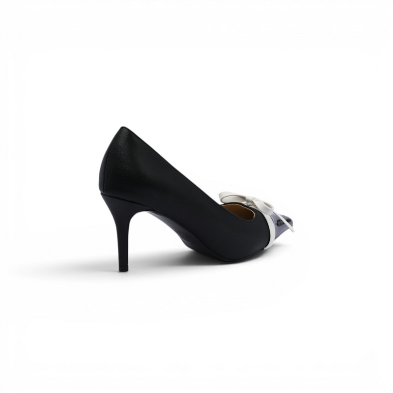Valentino Garavani Bepointy Pumps Heels Woman V257 Black - 2