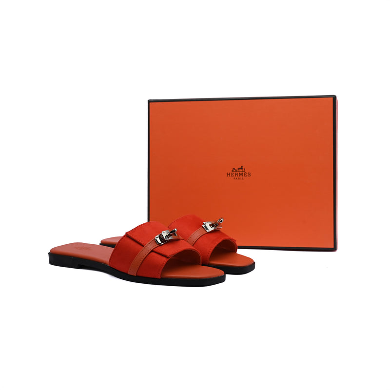 Hermes Giulia Sandal In Suede Goatskin And Calfskin With Iconic Palladium-Plated Kelly Buckle Woman H9-25 Orange - 4