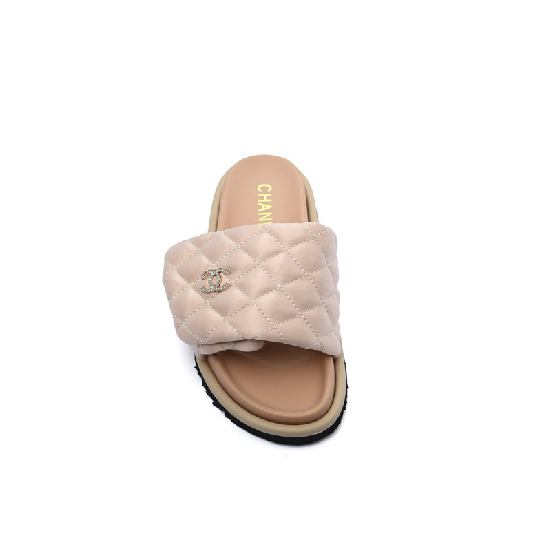 Chanel Lambskin Quilted CC Espadrille Slip On Slipper Woman 9958-8 Beige - 3