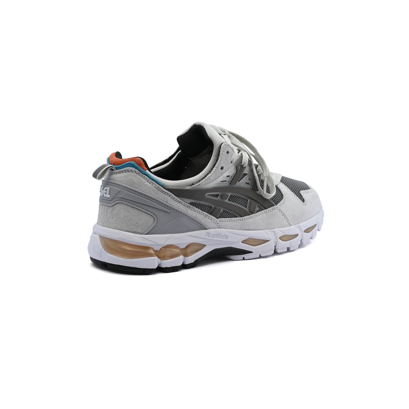 ASICS GEL-KAYANO TRAINER 21 Crepe Fresh Ice Sneakers Man 1201A459 Light Gray - 2