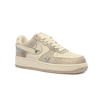 Nike Air Force 1 '07 LV Sneaker Woman XL1979-129