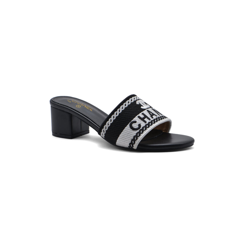 Chanel SS 2001 Embroidered Logo Mule VSP Woman 2127-1 Black - 1