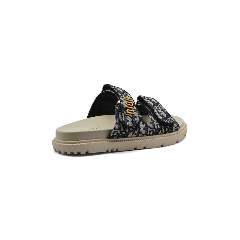 Christian Dior Textured with Gold Accents Oblique Raffia Chambray Jacquard Dioract Sandals Woman 16888-2 Navy - 2