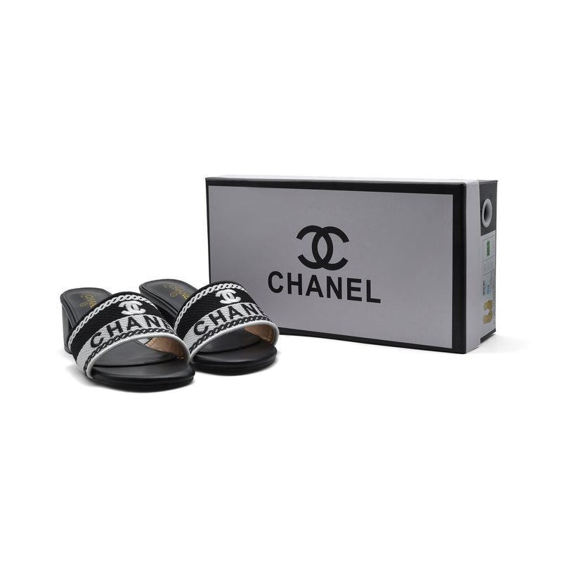 Chanel SS 2001 Embroidered Logo Mule VSP Woman 2127-1 Black - 4