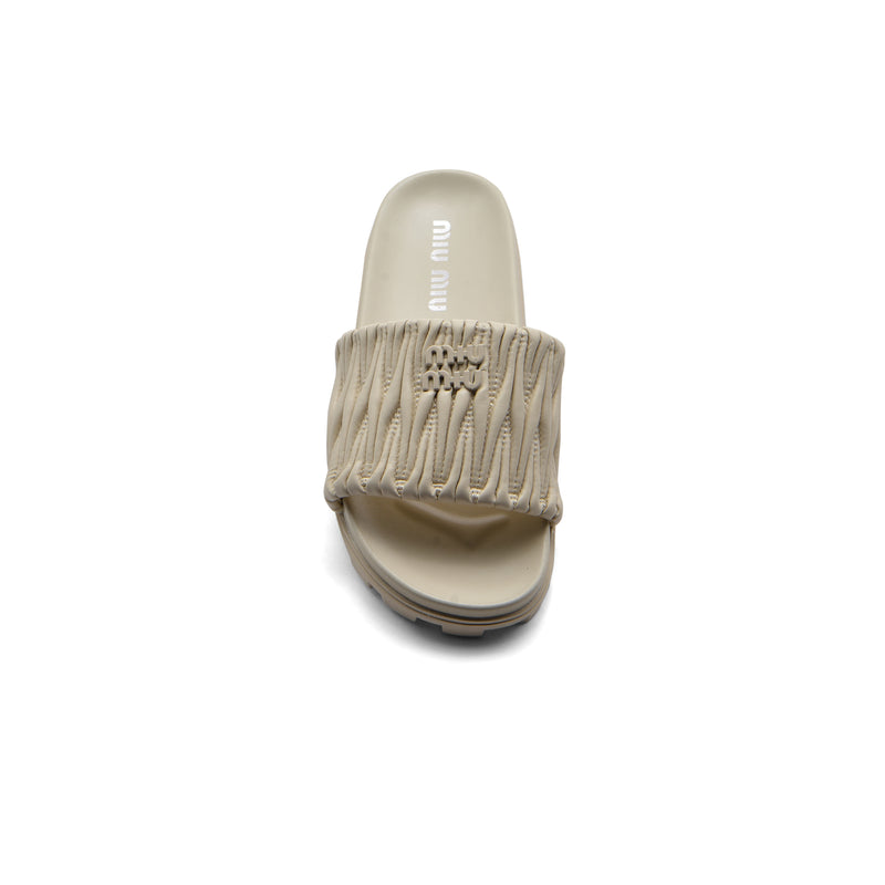 Miu Miu Designer Slides Nappa Leather Beach Slipper Woman 20343 Beige - 3