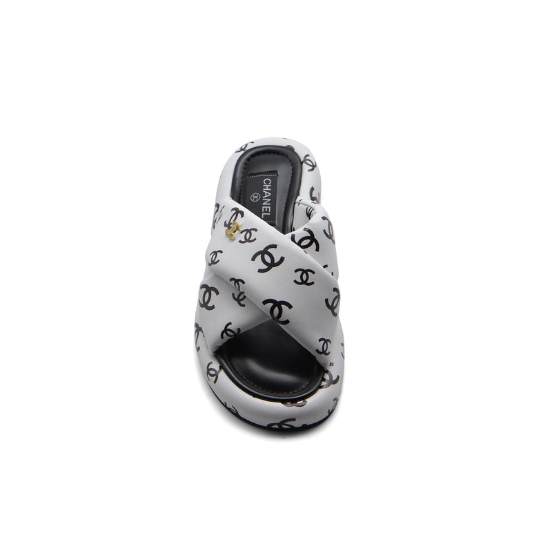 Chanel Puffy Flip Flops Puffy Leather Cross Slipper Woman 9803 White - 3