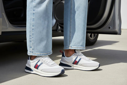 Tenis Tommy Hilfiger Chunky Sole Runner Sneakers Man MO1323 White