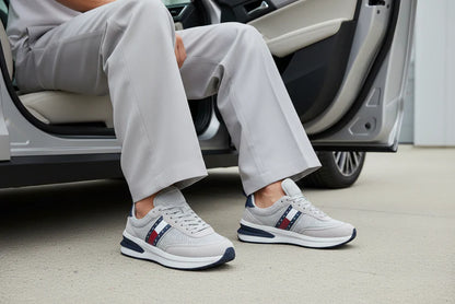 Tenis Tommy Hilfiger Chunky Sole Runner Sneakers Man MO1323 Gray