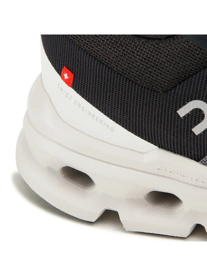 ON Running Herren Cloud Runner Sneakers 99017-W Black - 5