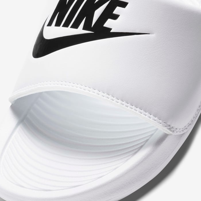 Nike Victory One Slipper for Woman 825Nike White