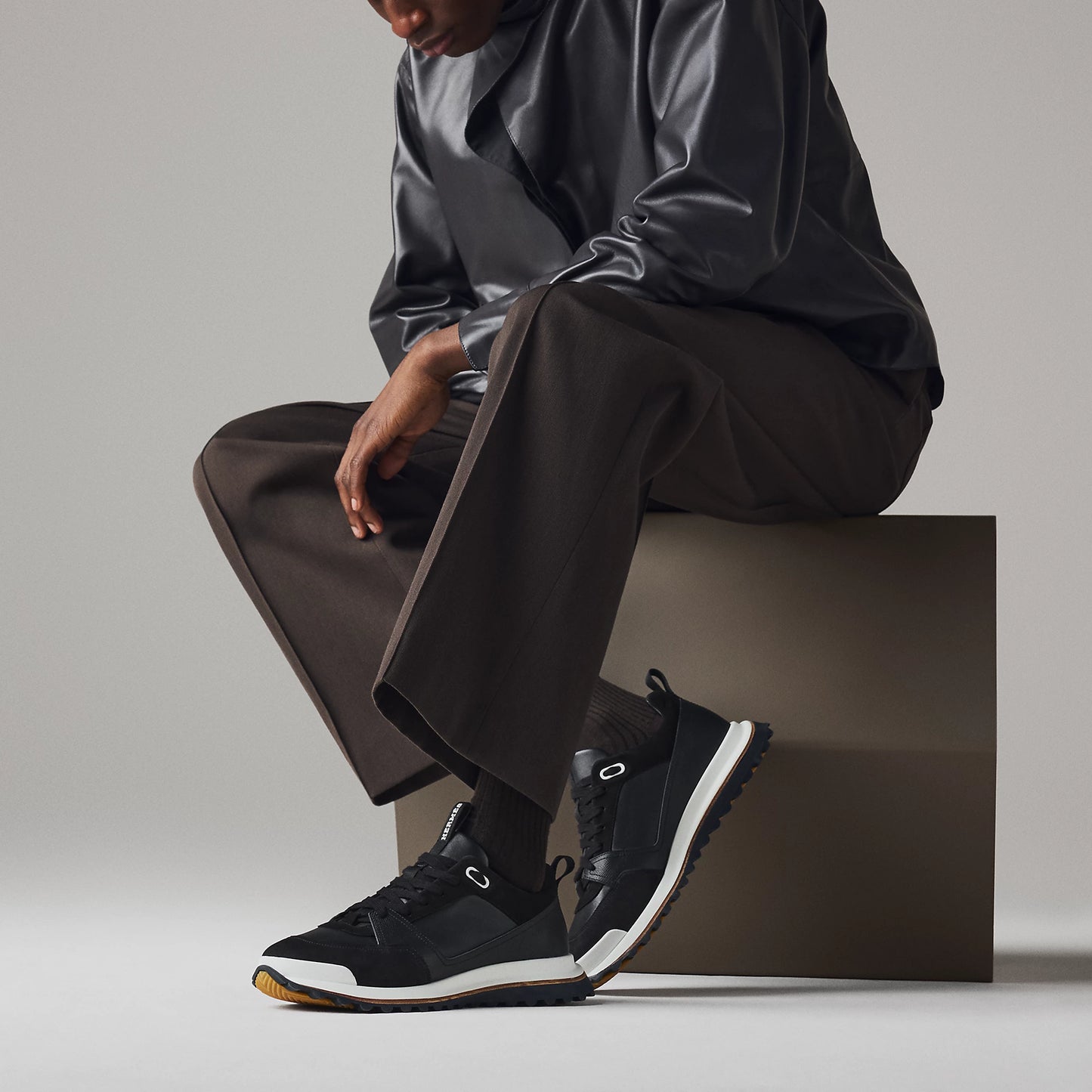 HERMES Leather Top Houses Champion the Aesthetic Sneakers Man LA009 Black