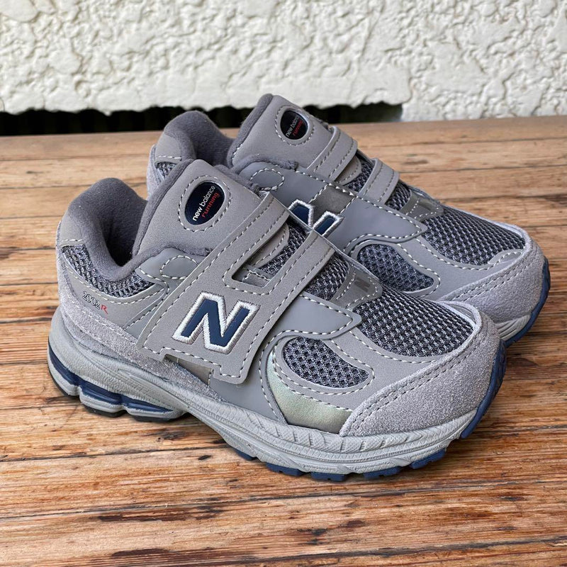 New Balance 2002 Sneakers Kids 2298 Dark Gray - 4