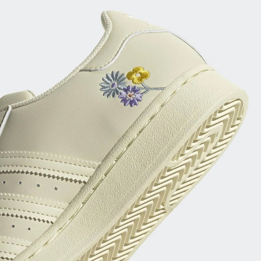 Adidas Super Star Wmns Floral Woman GX2171 Beige