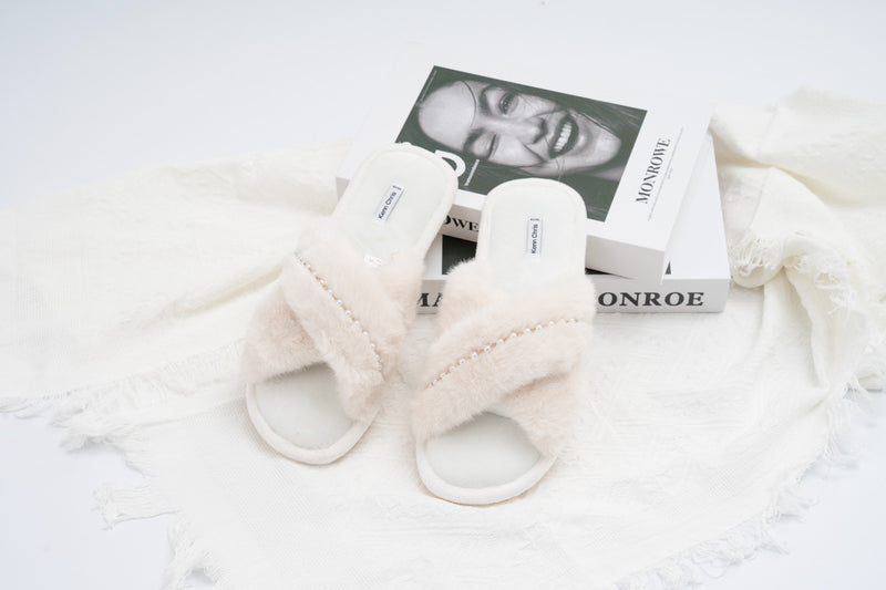 Fancy fur slipper Woman F504 White - 1