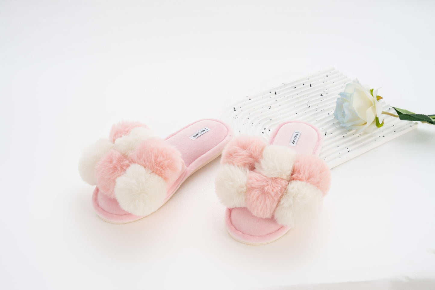 Cozy Luxe Slippers Woman F505 Pink