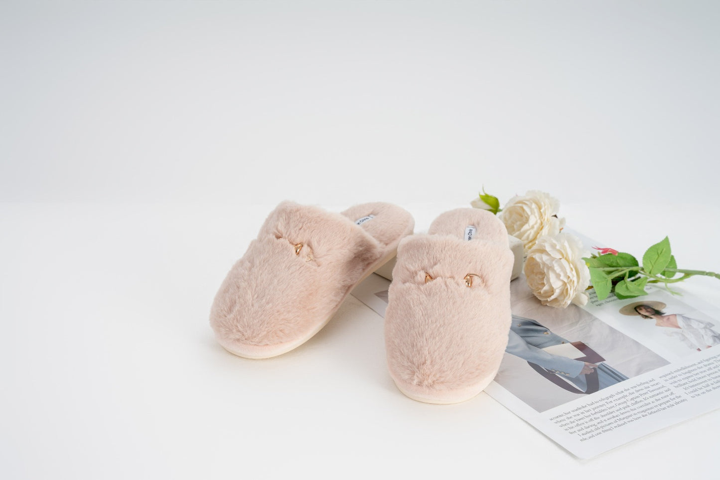 Cozy Luxe Slippers Woman F507 Beige